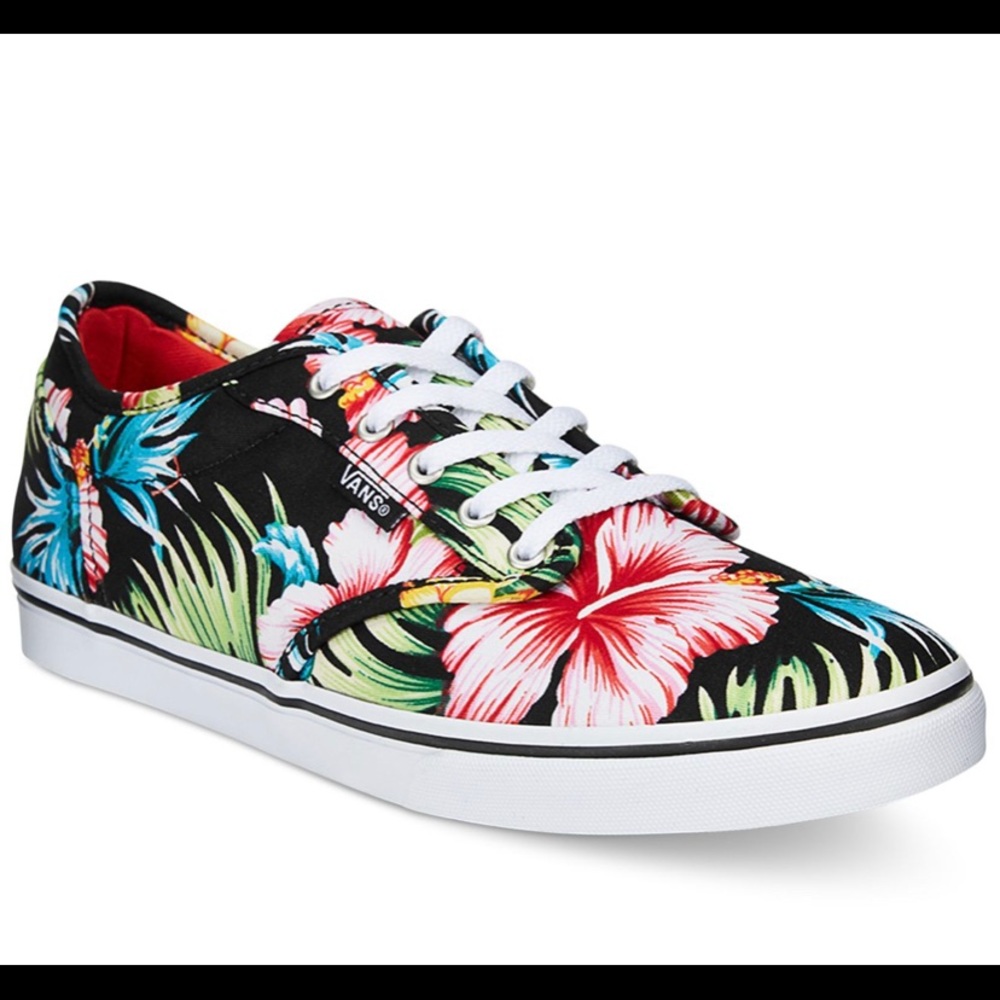 Van’s brand-new worn 30 minutes size 7 women’s lace up Hawaiian print vans